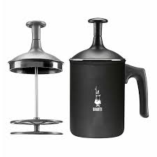 How does Bialetti milk frother work